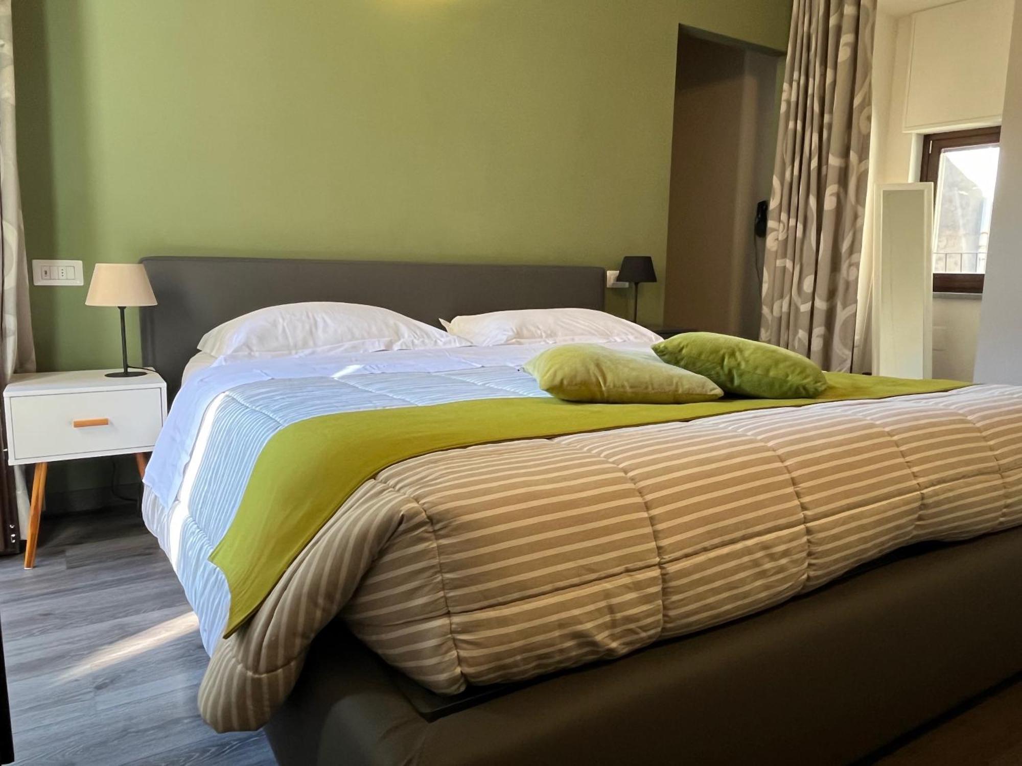 Home In Orvieto - Corso Cavour 138 Bagian luar foto