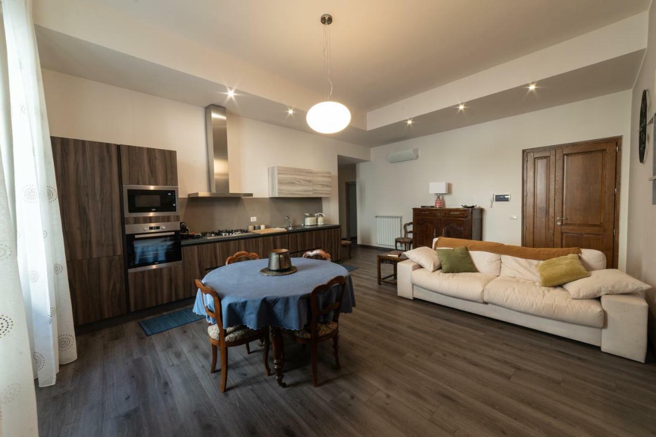 Home In Orvieto - Corso Cavour 138 Bagian luar foto